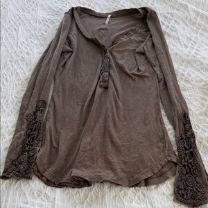 Women's Brown Long-Sleeve Henley Top with Crochet Cuff